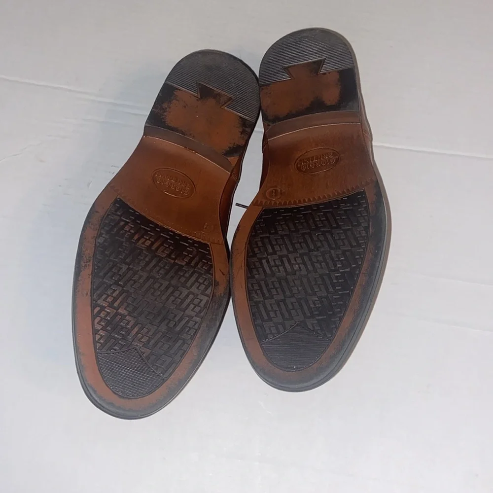 Giorgio Brutini mens brown oxford's size 8.